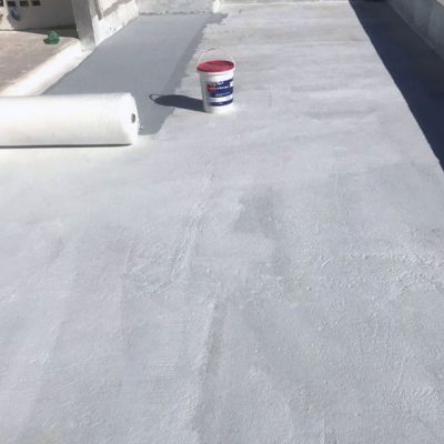 CYZ Vedac sendo aplicado com tela de poliester em laje